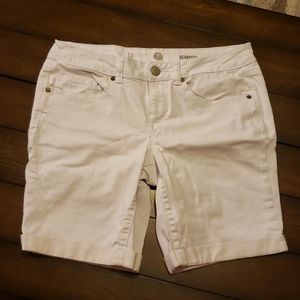 SO Bermuda white Shorts